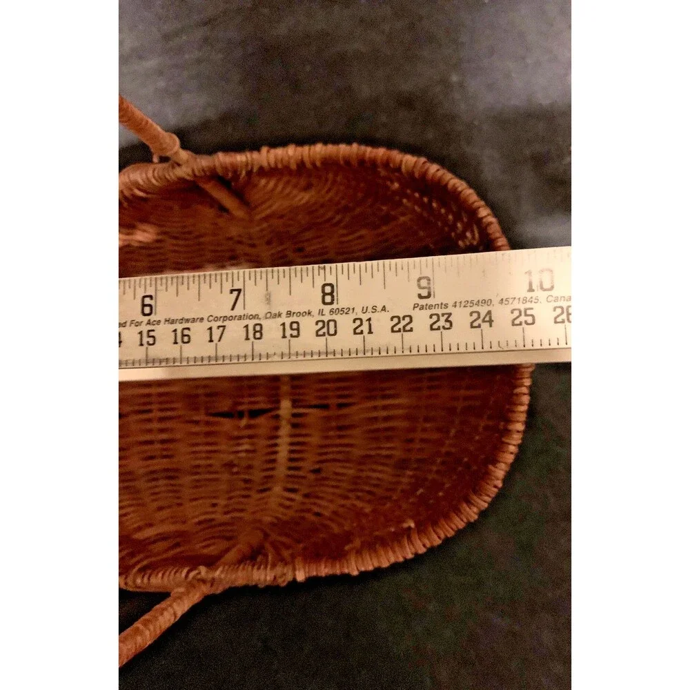 VTG Handwoven Reed Melon Basket, Half God’s Eye, Oval Egg Gathering Cottagecore